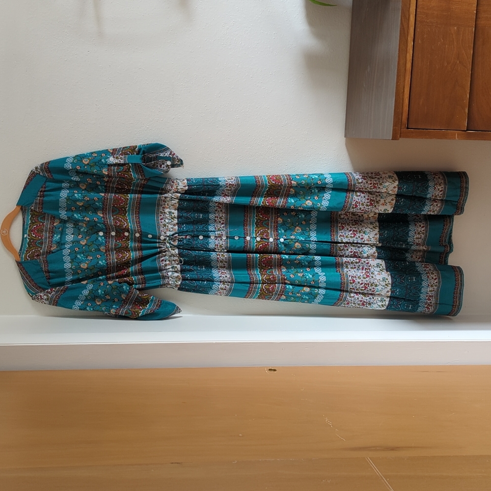 Bohemian dress size small.